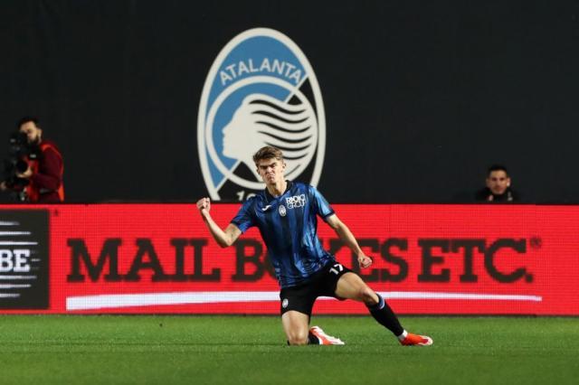 乐鱼体育官方网站-奇妙欧冠名额题：加油真蓝黑！但千万别进意甲前四？