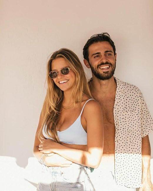 乐鱼app-B席月初结婚 妻子怀孕6个月 或先租后买加盟巴萨？