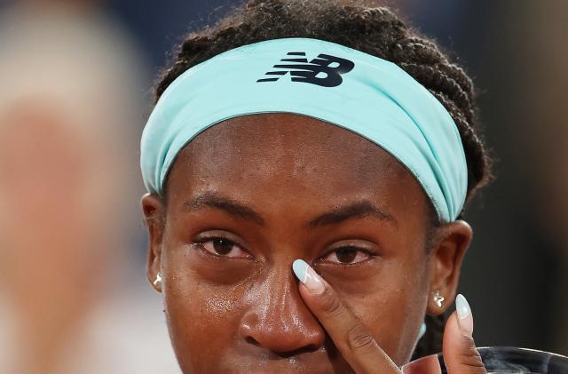 乐鱼体育官方网站-打破法网两大“魔咒”！斯瓦泰克两年后再夺法网冠军